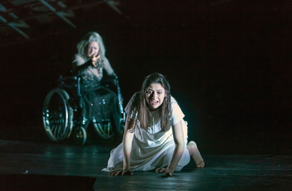 Íride Martínez (Königin der Nacht), Chen Reiss (Pamina)