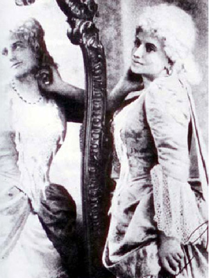 manon-cesira-ferrari