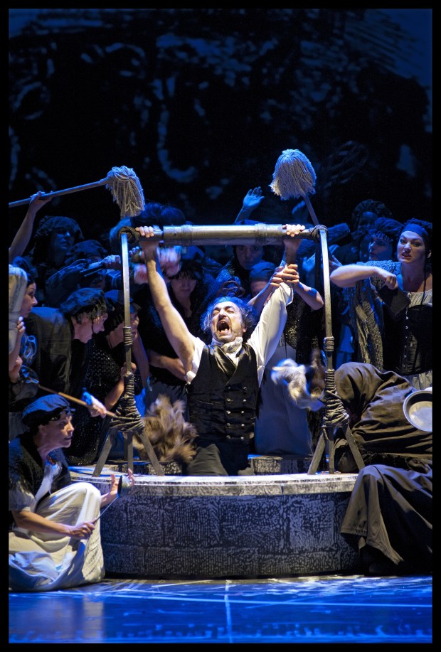 Laurent Naouri (Fieramosca), Koor van De Nationale Opera