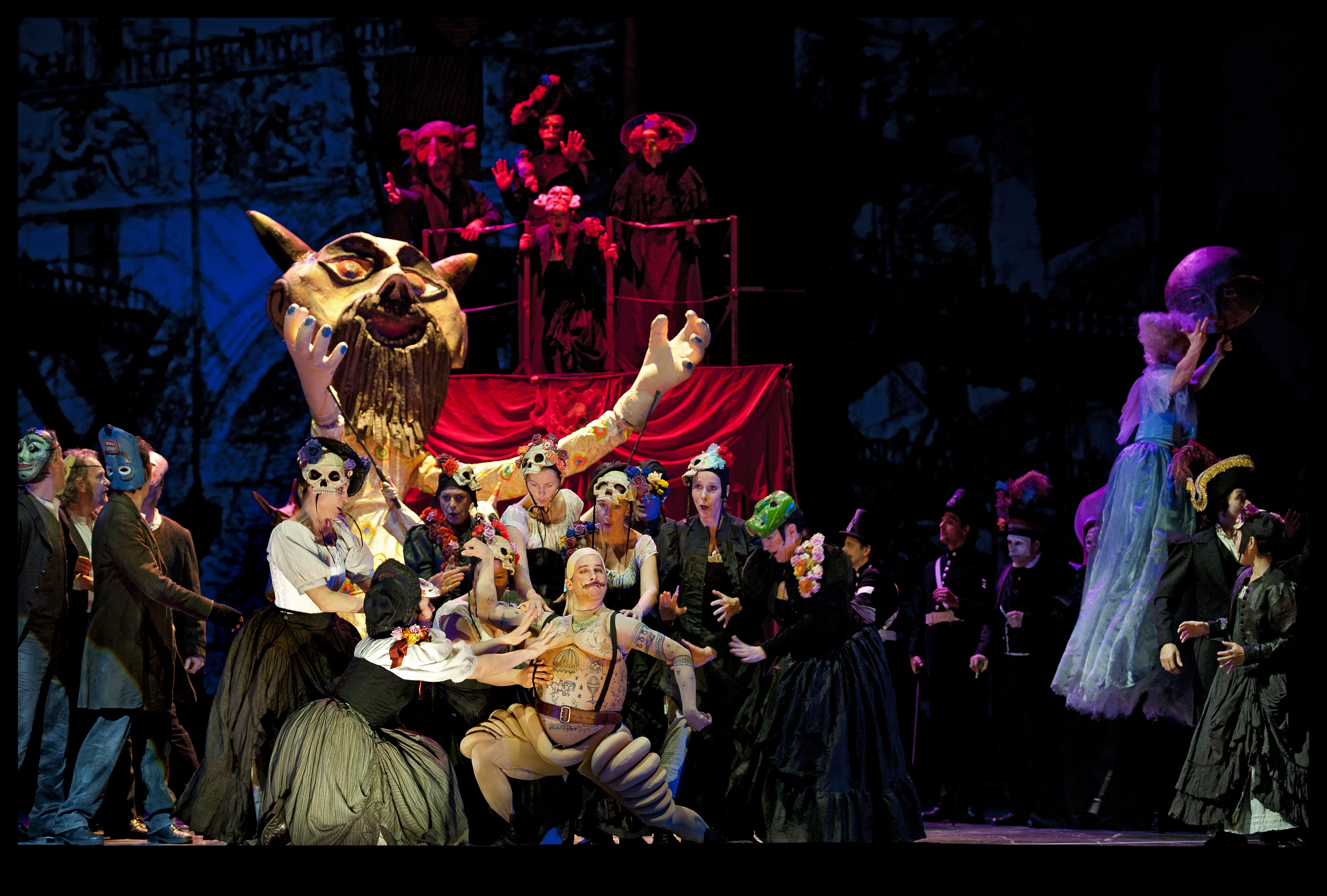 Scène uit Benvenuto Cellini. Solisten, Koor van De Nationale Opera, acteurs