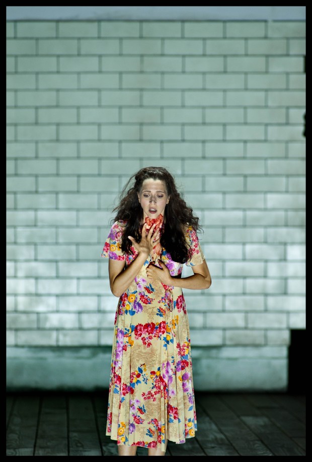 Lisette Oropesa (Gilda)