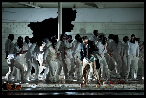 Luca Salsi (Rigoletto), Koor van De Nationale Opera