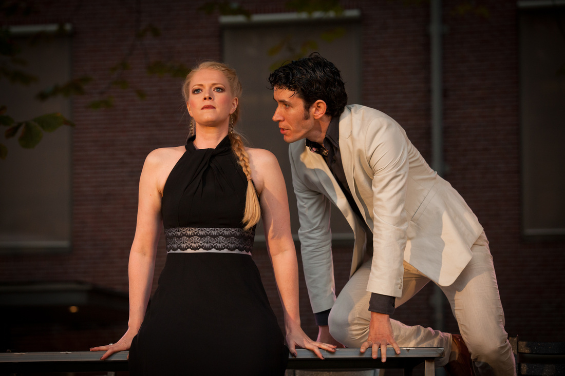 Tsar Willem tries to seduce Catherine