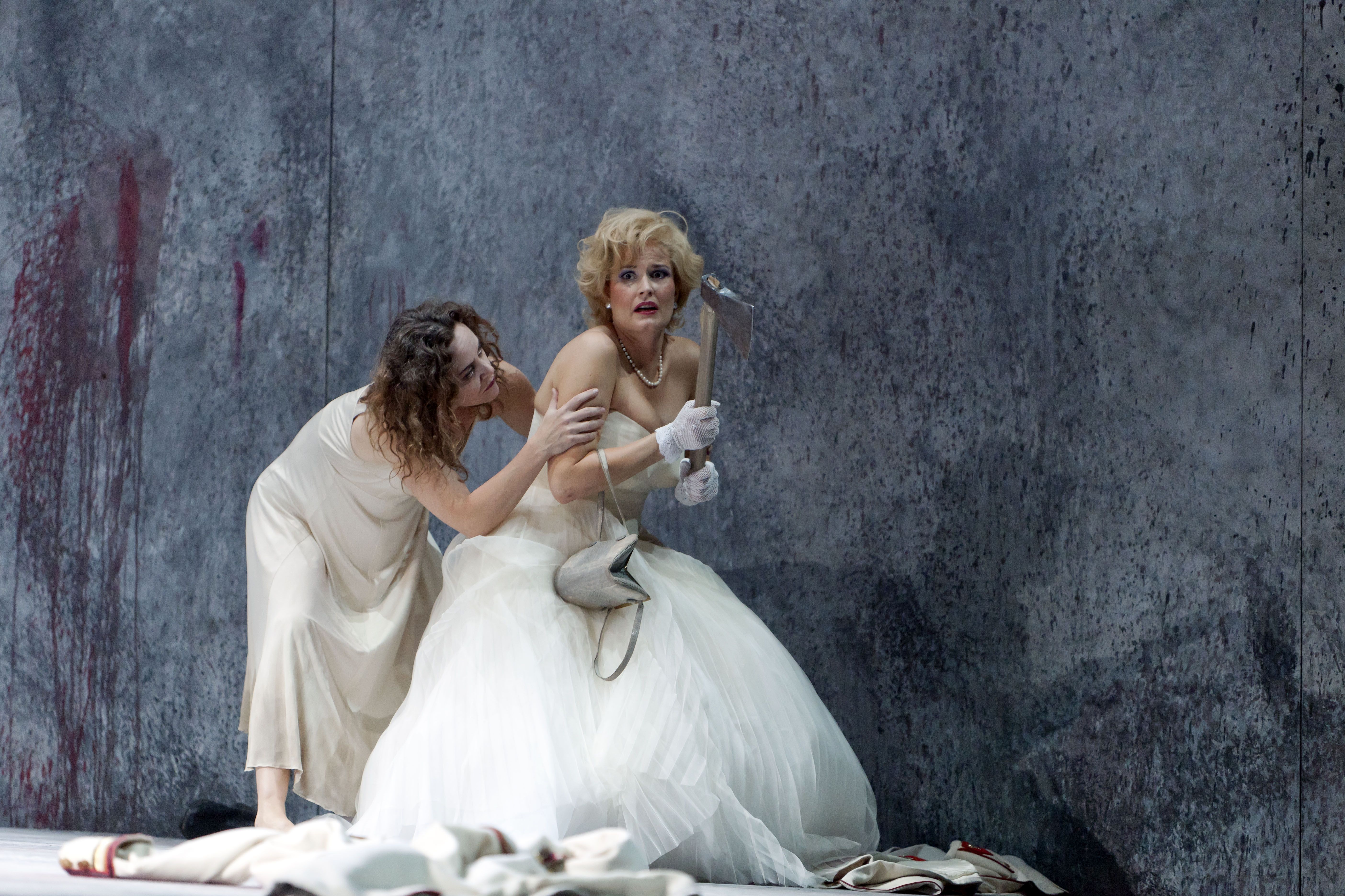 Marc Albrecht (conductor), Willy Decker (director), Wolfgang Gussmann (sets/costumes), Hans Toelstede (lighting design), Klaus Bertisch (dramaturge)