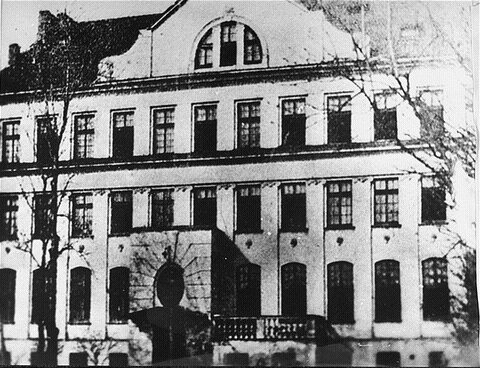 Korczak Krochmalna_Street_orphanage