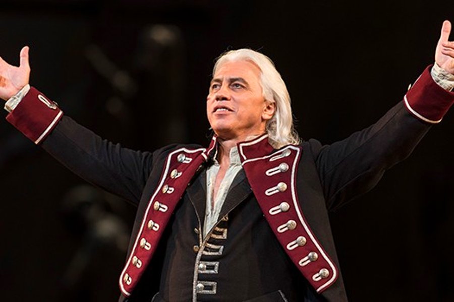 Dmitri Hvorostovsky in two live recitals | Basia con fuoco